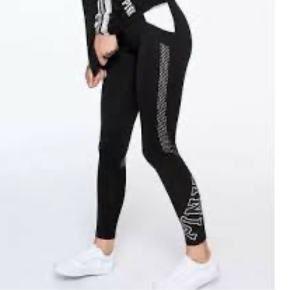 VS PINK Ultimate high-waisted legging in black and white, size s - Picture 1 of 9